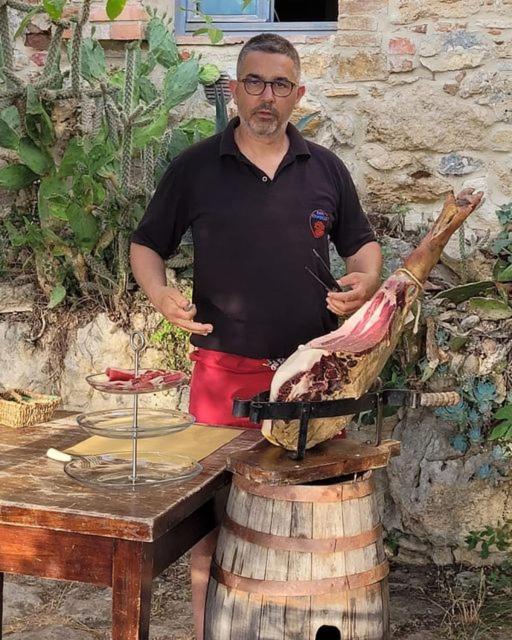 Agriturismo Torrenieri Da Alessandro Пиенца Экстерьер фото
